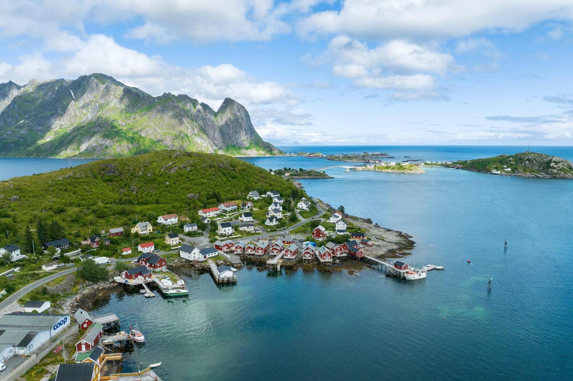 Reine Rorbu, Amaliebua Villa Exterior photo