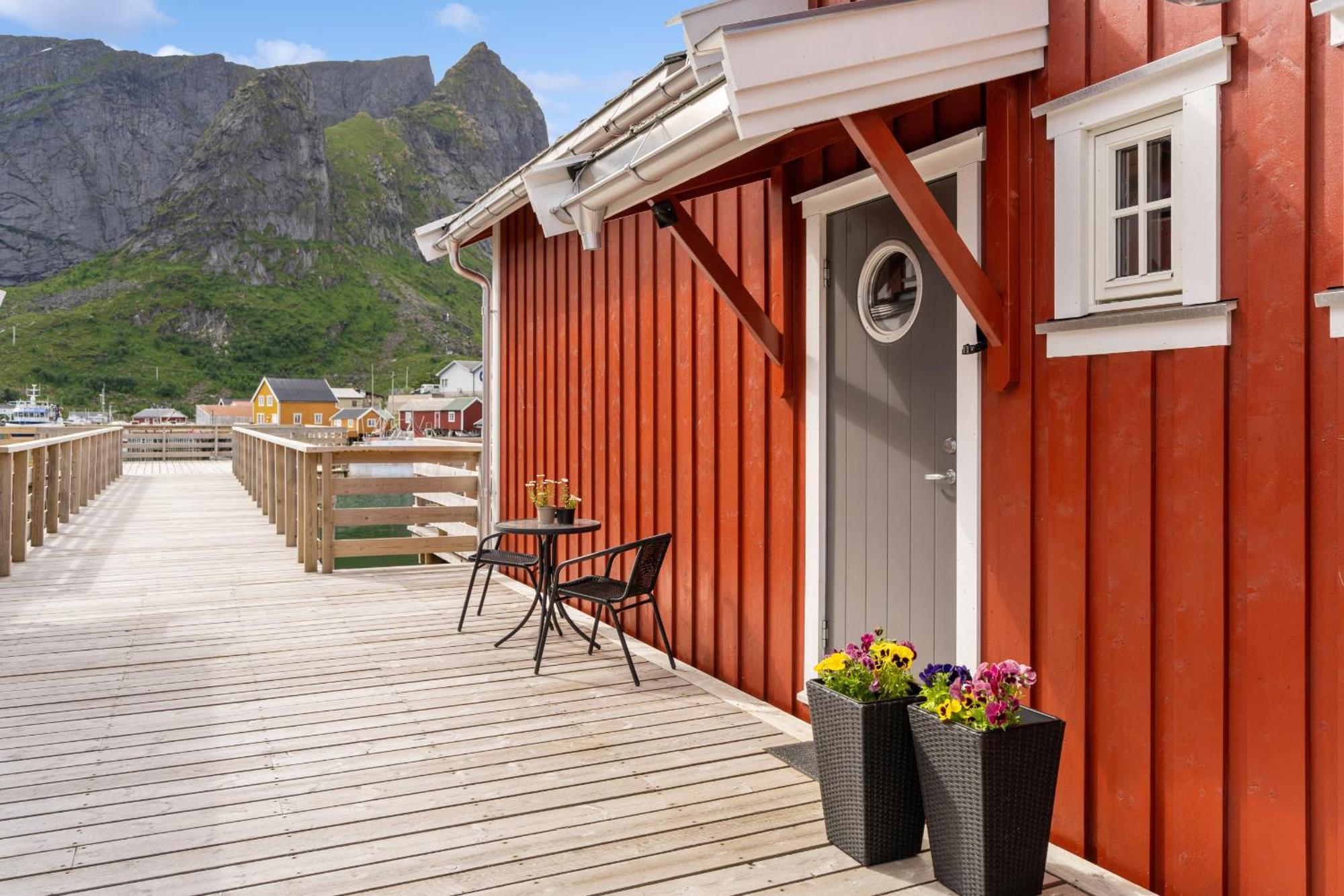Reine Rorbu, Amaliebua Villa Exterior photo