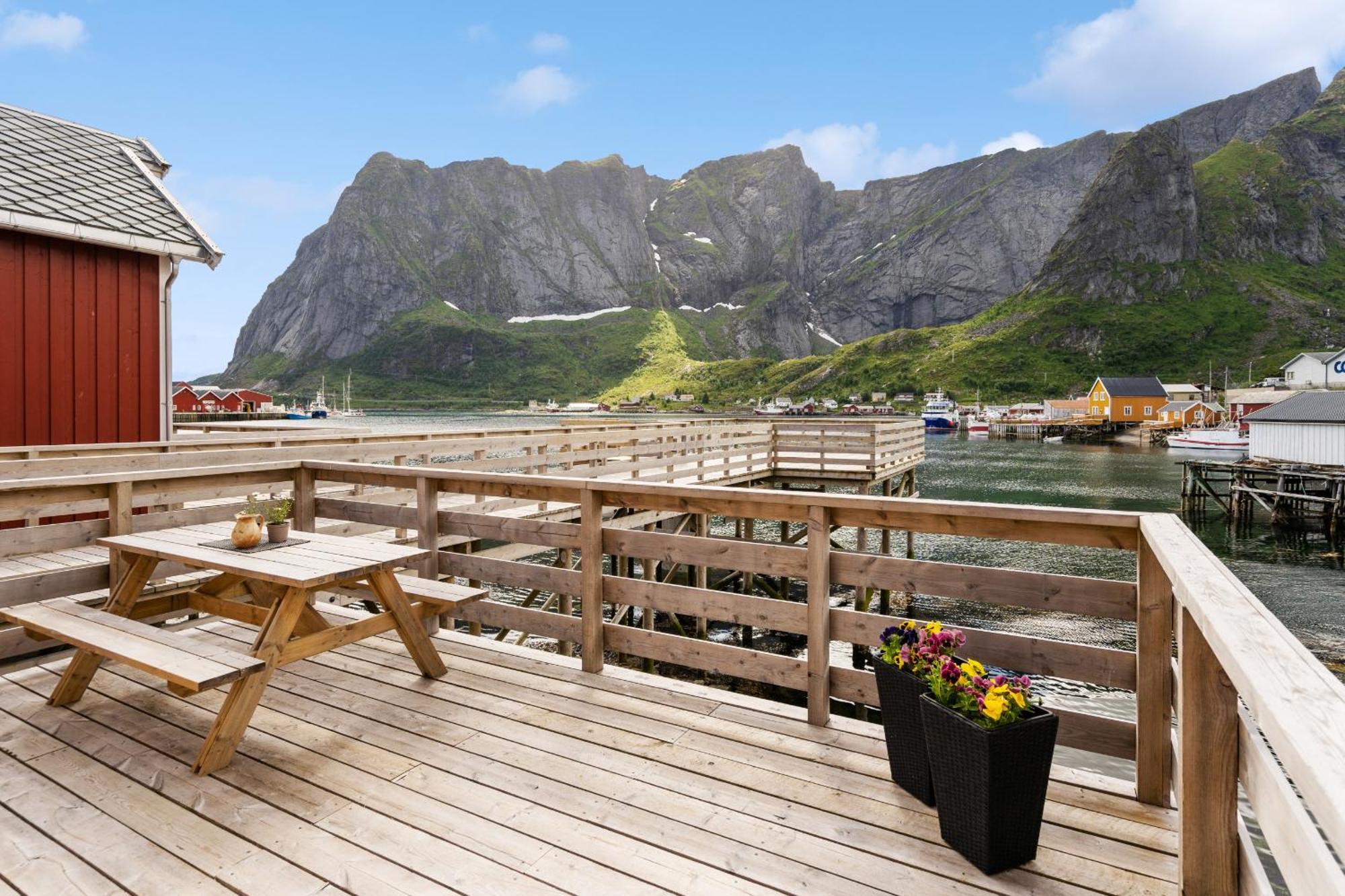 Reine Rorbu, Amaliebua Villa Exterior photo